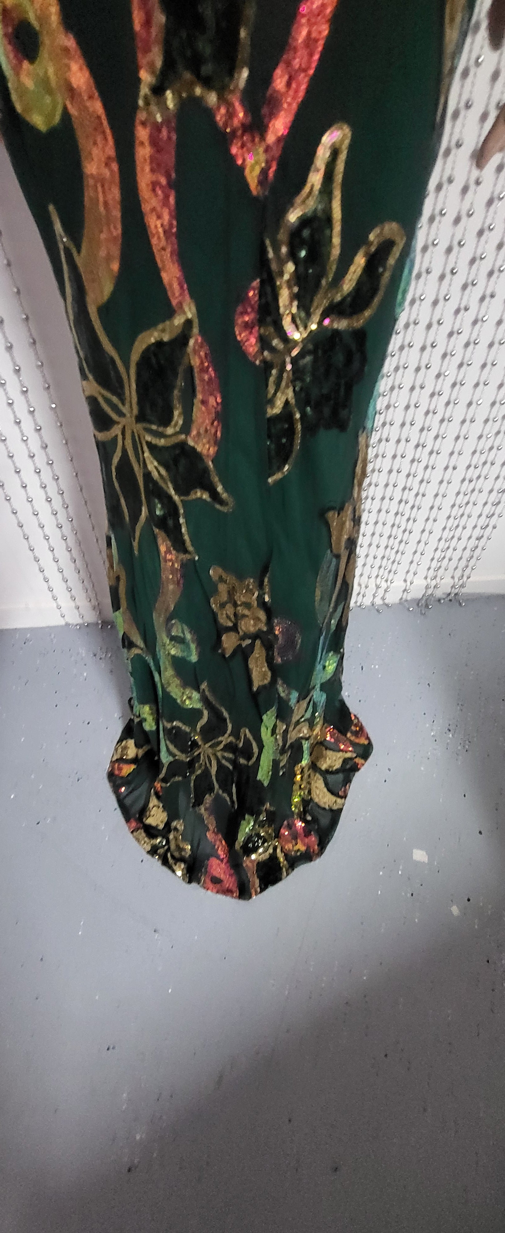 Green full sleeve sweetheart neck mermaid sequin long elegant evening dress .