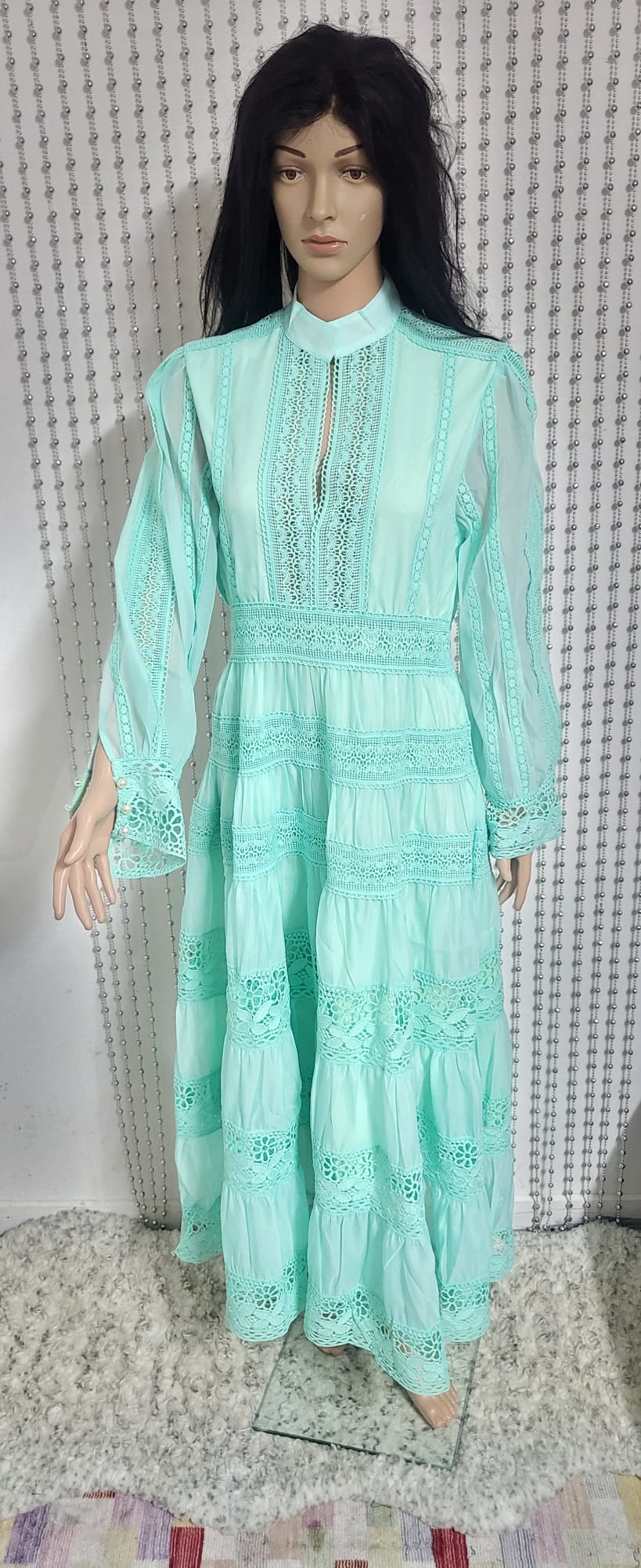 Green Embroidered lace pattern dress