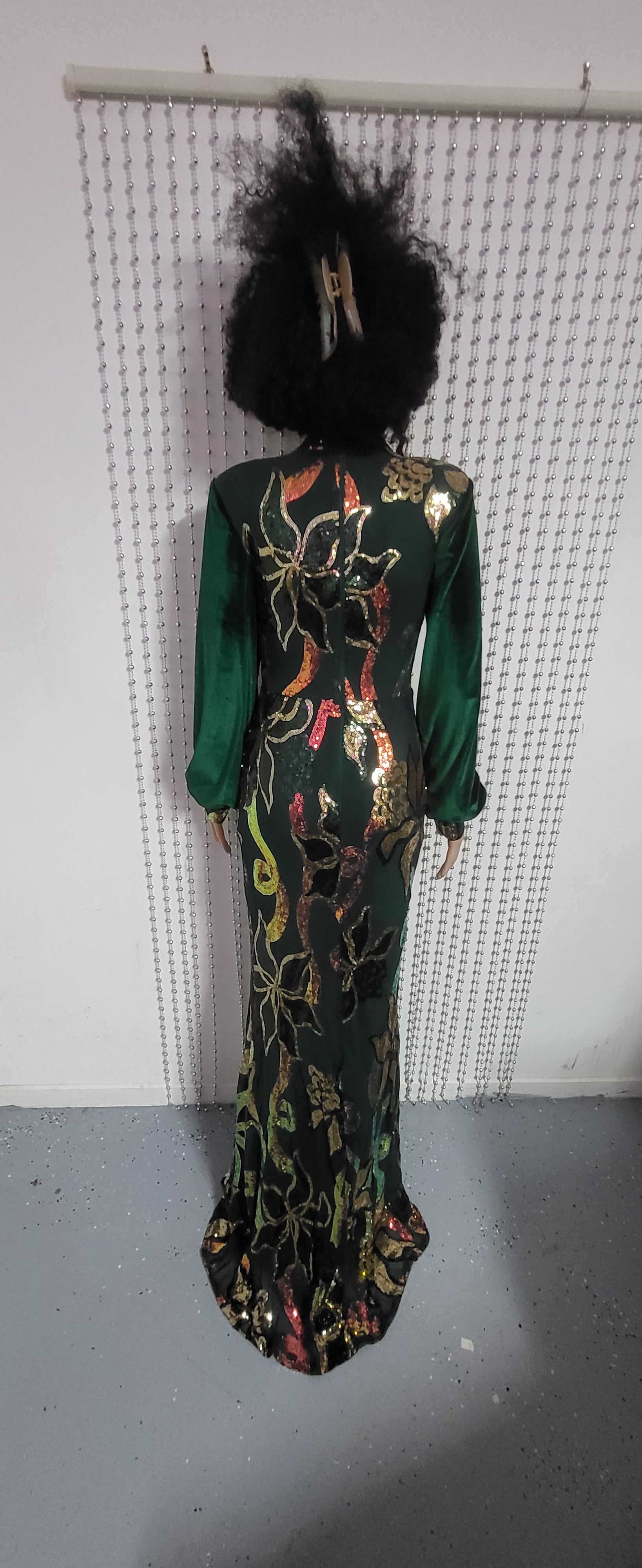 Green full sleeve sweetheart neck mermaid sequin long elegant evening dress .